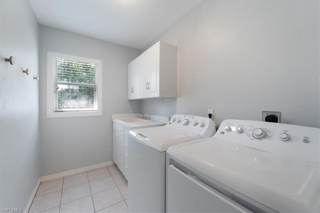 1161 25th St SW, Naples, FL 34117-19