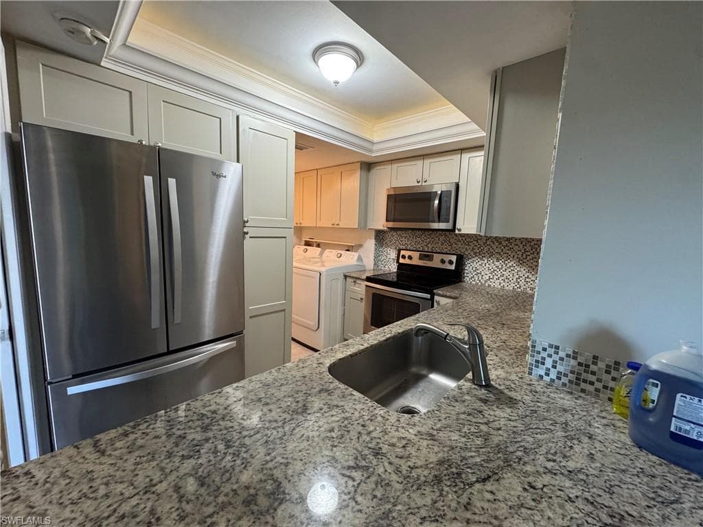 3625 Boca Ciega Dr 110, Naples, FL 34112-2