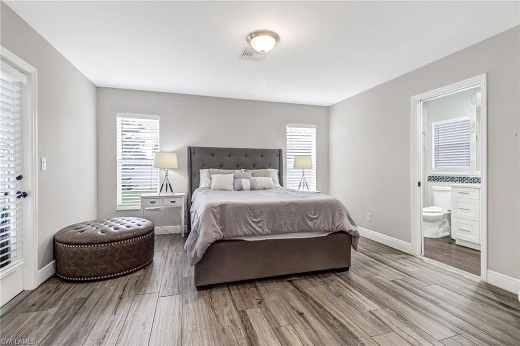 851 102nd Ave N, Naples, FL 34108-9