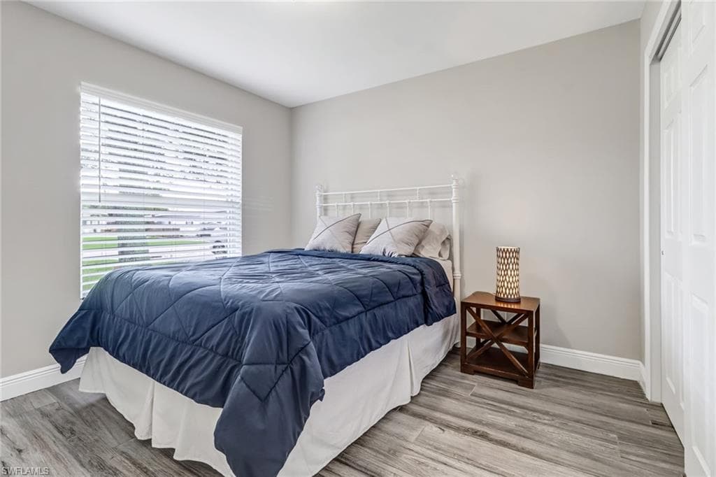 851 102nd Ave N, Naples, FL 34108-12