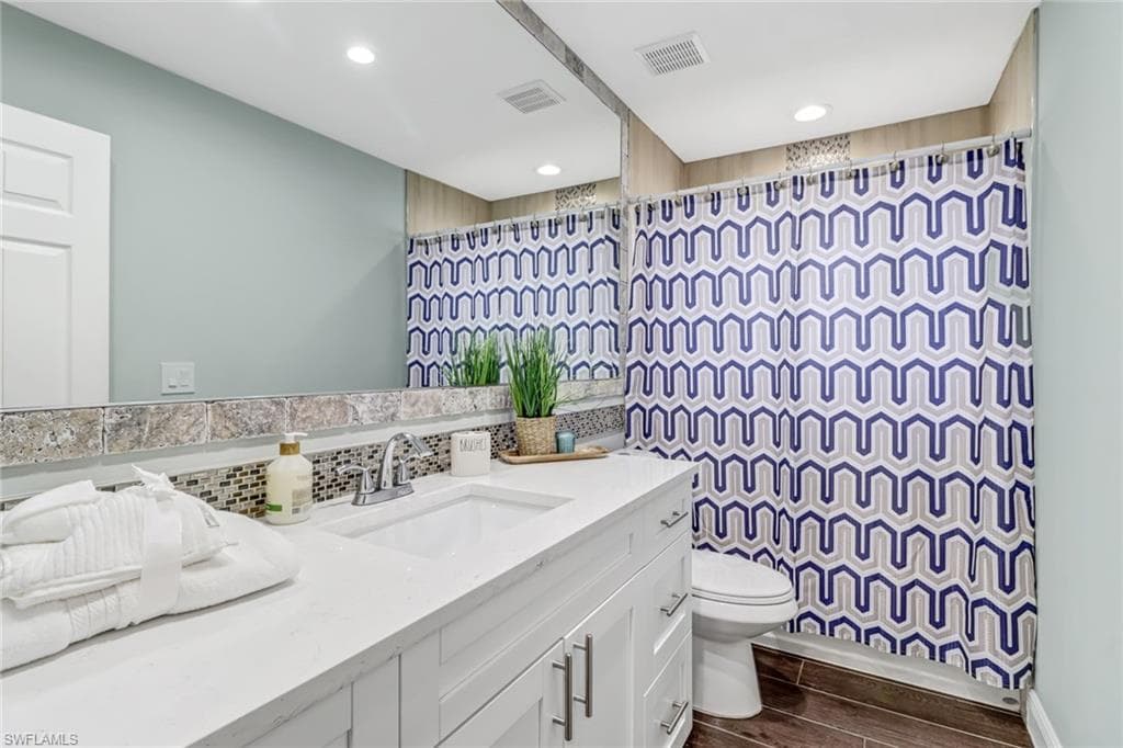 851 102nd Ave N, Naples, FL 34108-13