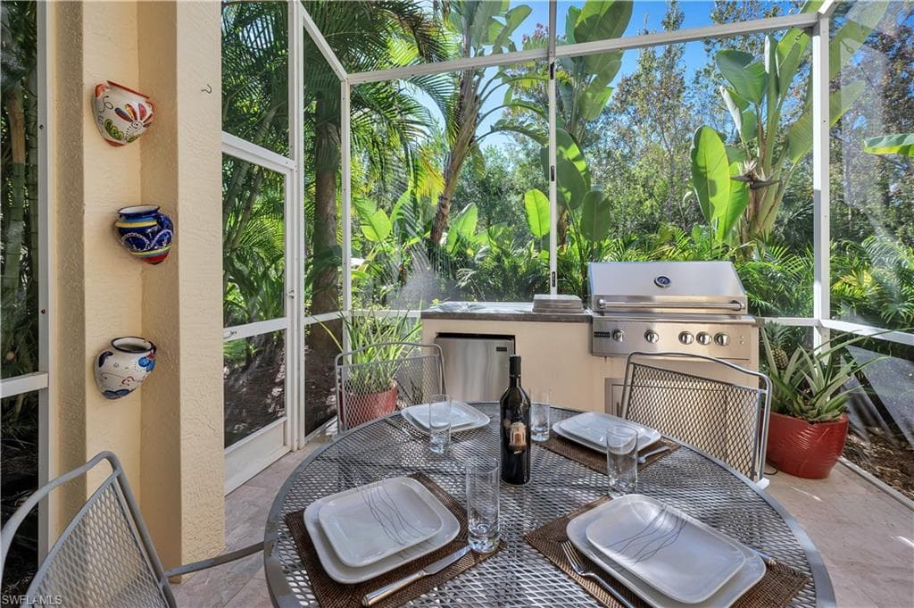 15063 Sterling Oaks Dr, Naples, FL 34110-17