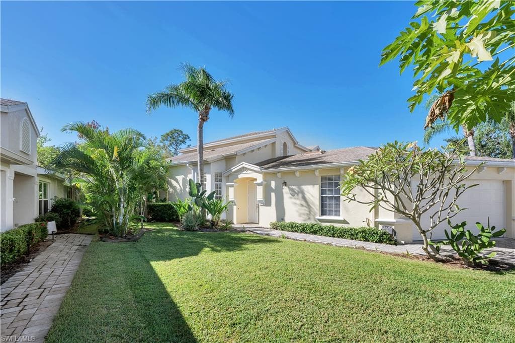 15063 Sterling Oaks Dr, Naples, FL 34110-2