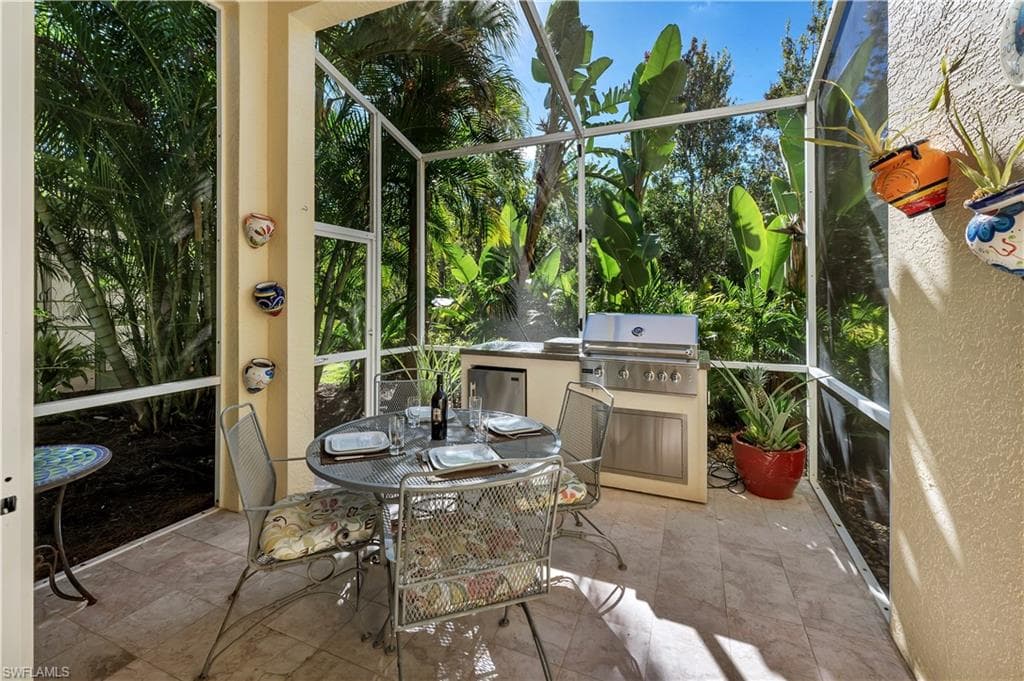 15063 Sterling Oaks Dr, Naples, FL 34110-5