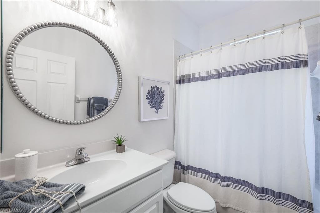 5576 Lago Villaggio Way, Naples, FL 34104-18