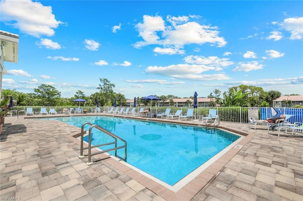 5576 Lago Villaggio Way, Naples, FL 34104-30