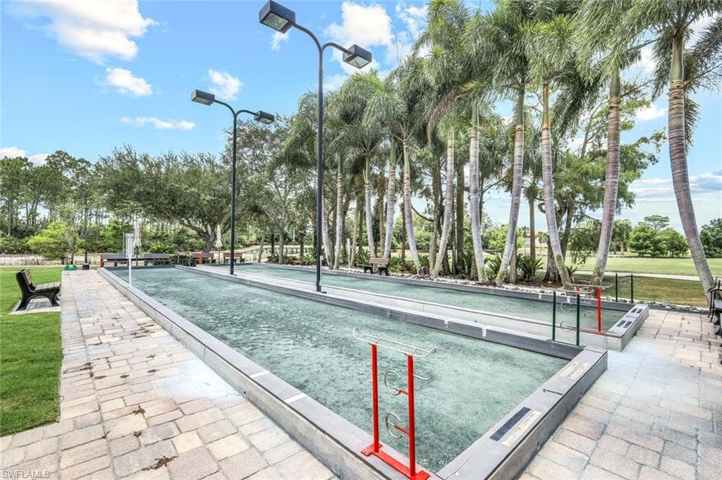 5576 Lago Villaggio Way, Naples, FL 34104-38