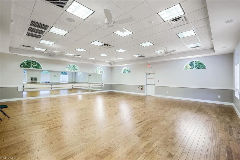 5576 Lago Villaggio Way, Naples, FL 34104-40