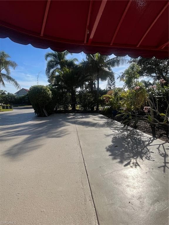 4730 Southern Breeze Dr, Naples, FL 34114-6