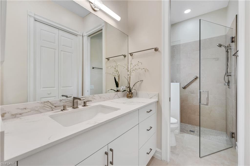 413 Rosemeade Ln, Naples, FL 34105-20