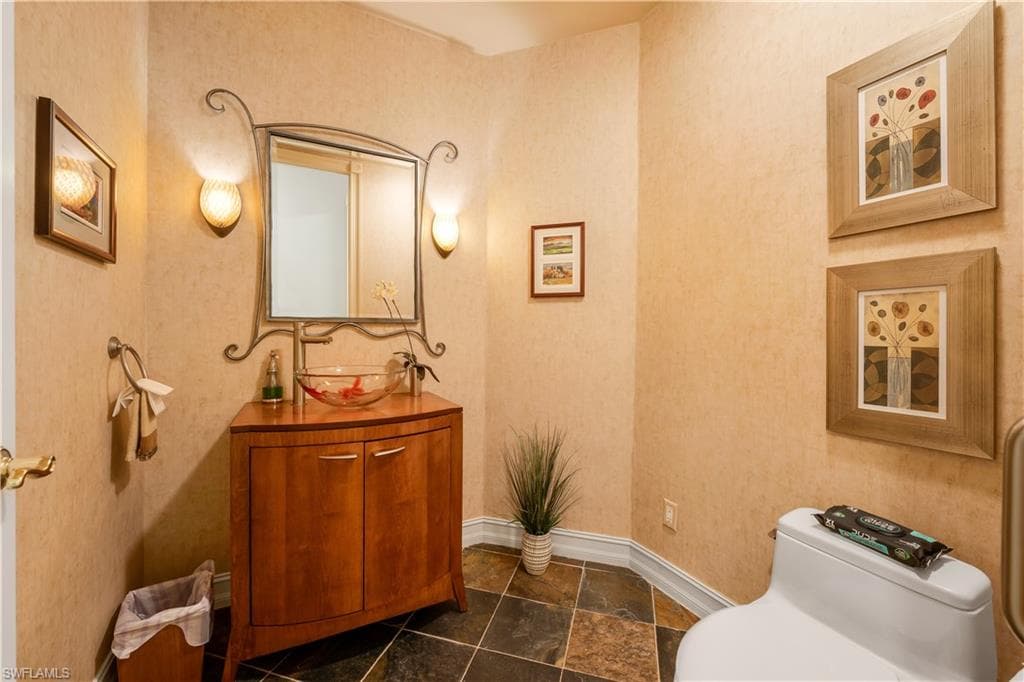 413 Rosemeade Ln, Naples, FL 34105-28