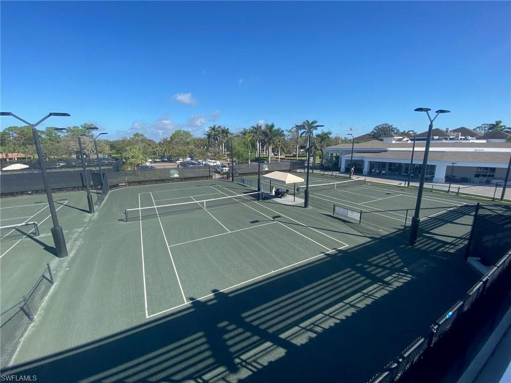 413 Rosemeade Ln, Naples, FL 34105-37