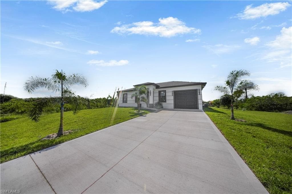4204 3rd St, Lehigh Acres, FL 33936-2