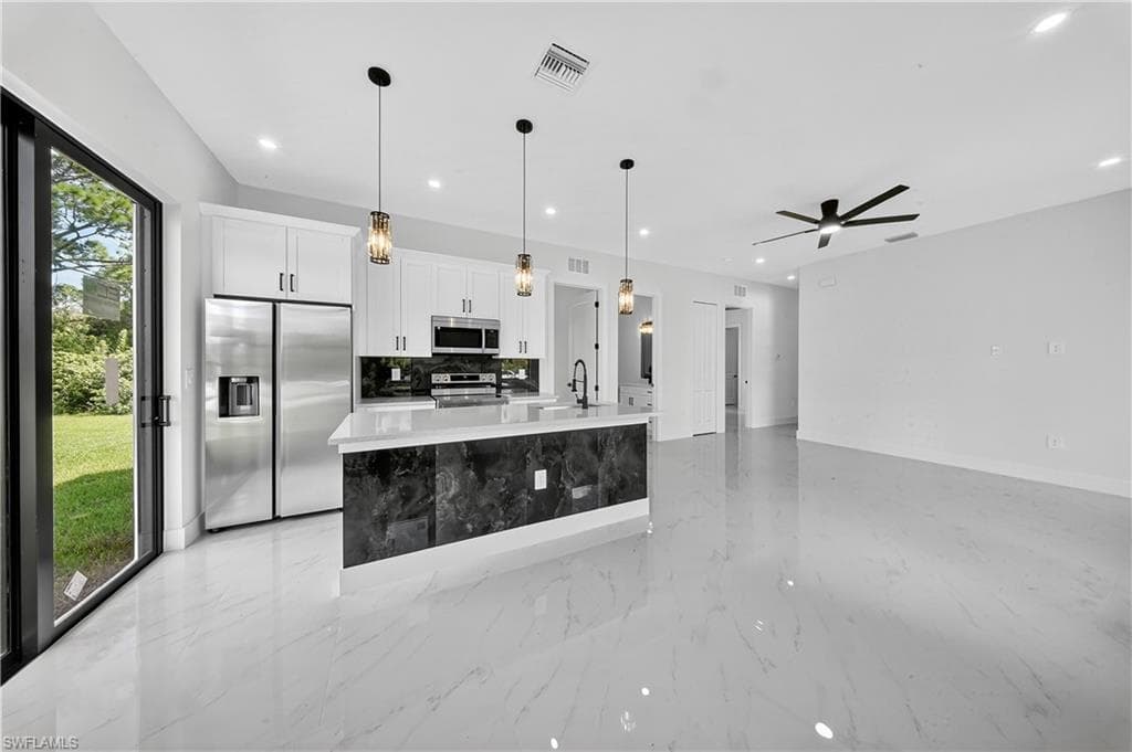 4204 3rd St, Lehigh Acres, FL 33936-3