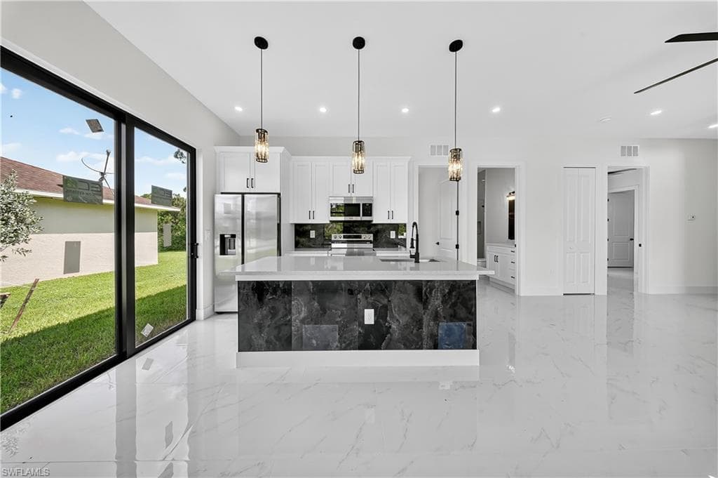 4204 3rd St, Lehigh Acres, FL 33936-6