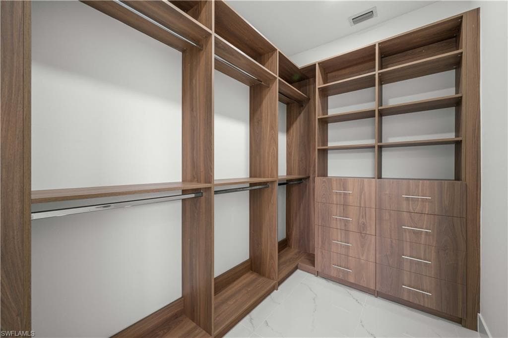 1415 18th Ter, Cape Coral, FL 33993-16