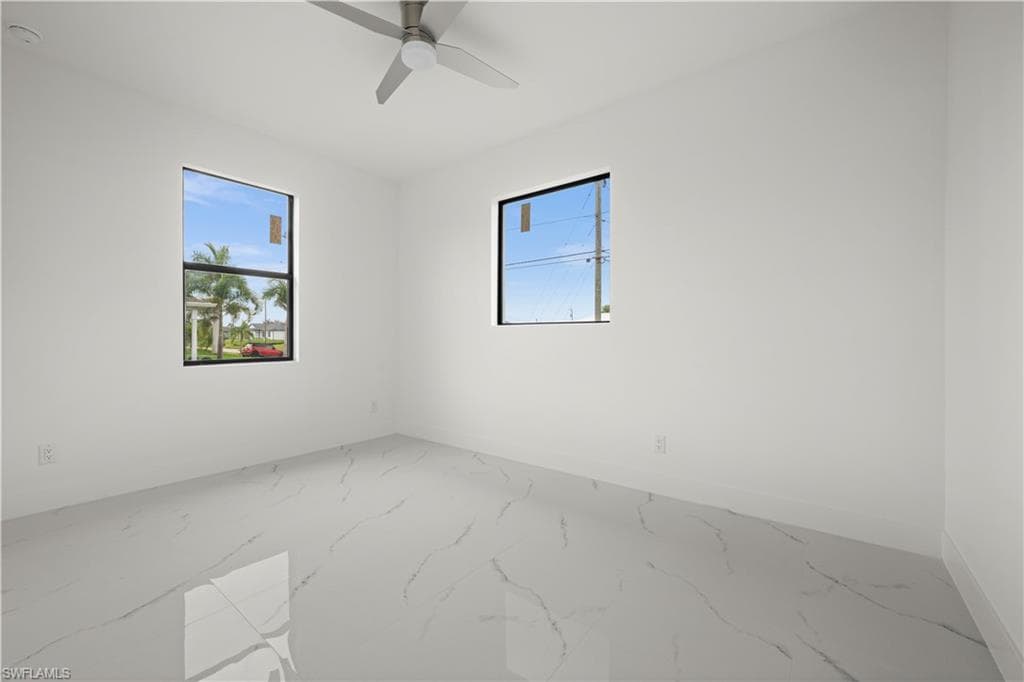 1415 18th Ter, Cape Coral, FL 33993-21