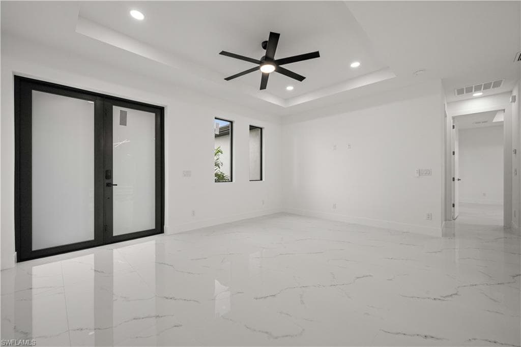 1415 18th Ter, Cape Coral, FL 33993-4