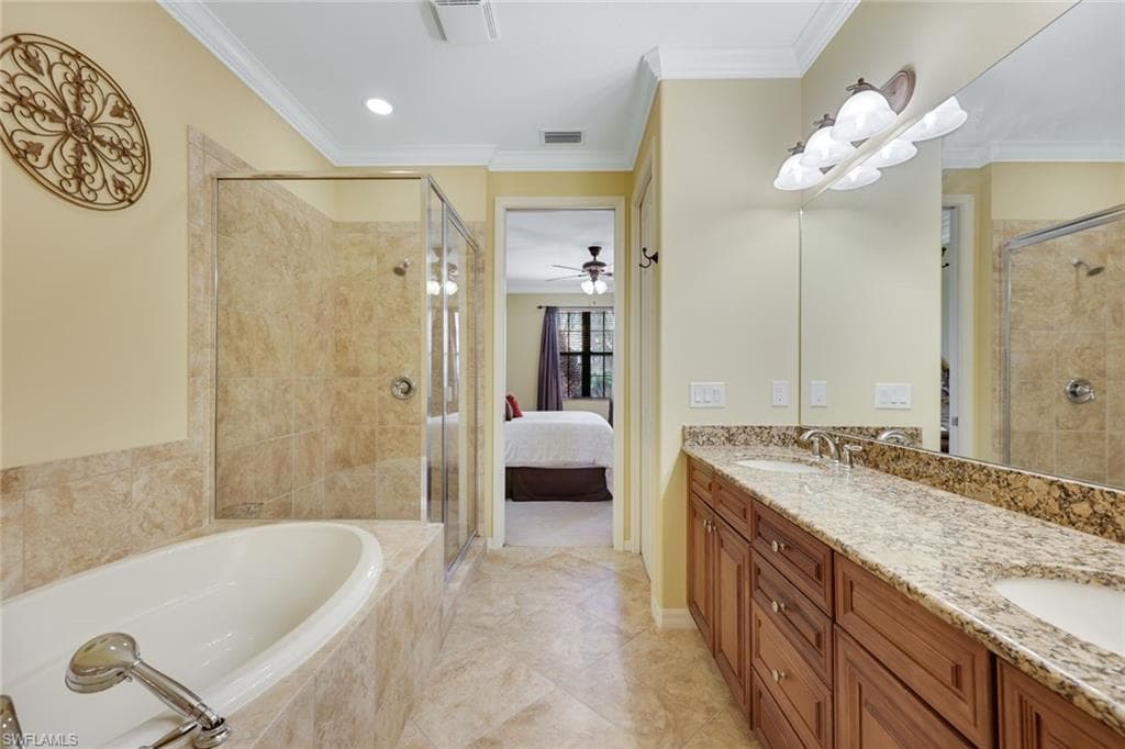 9027 Alturas Ln 3304, Naples, FL 34113-12