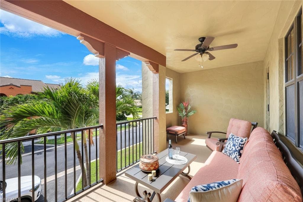 9027 Alturas Ln 3304, Naples, FL 34113-18