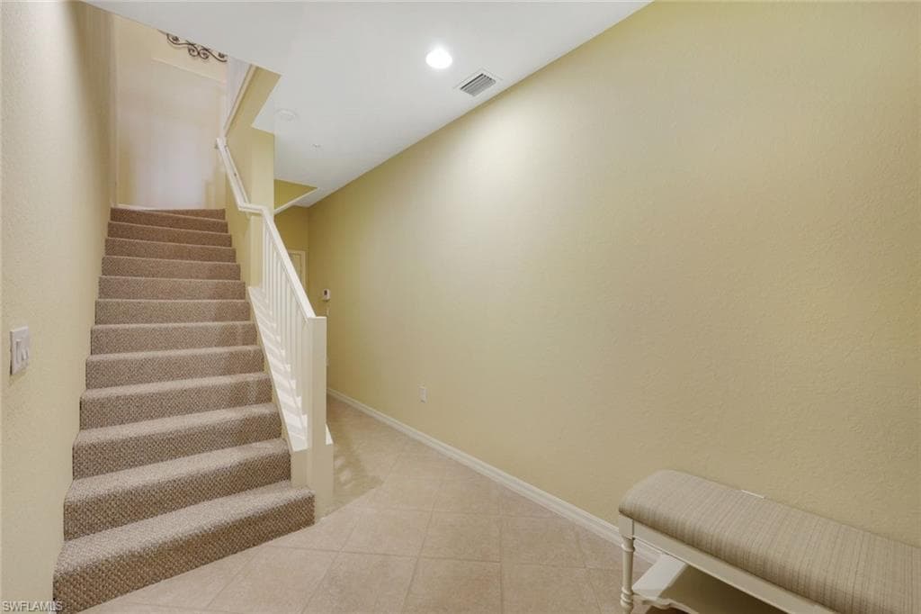 9027 Alturas Ln 3304, Naples, FL 34113-2