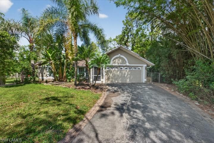 3821 Golden Gate Blvd E, Naples, FL 34120-1