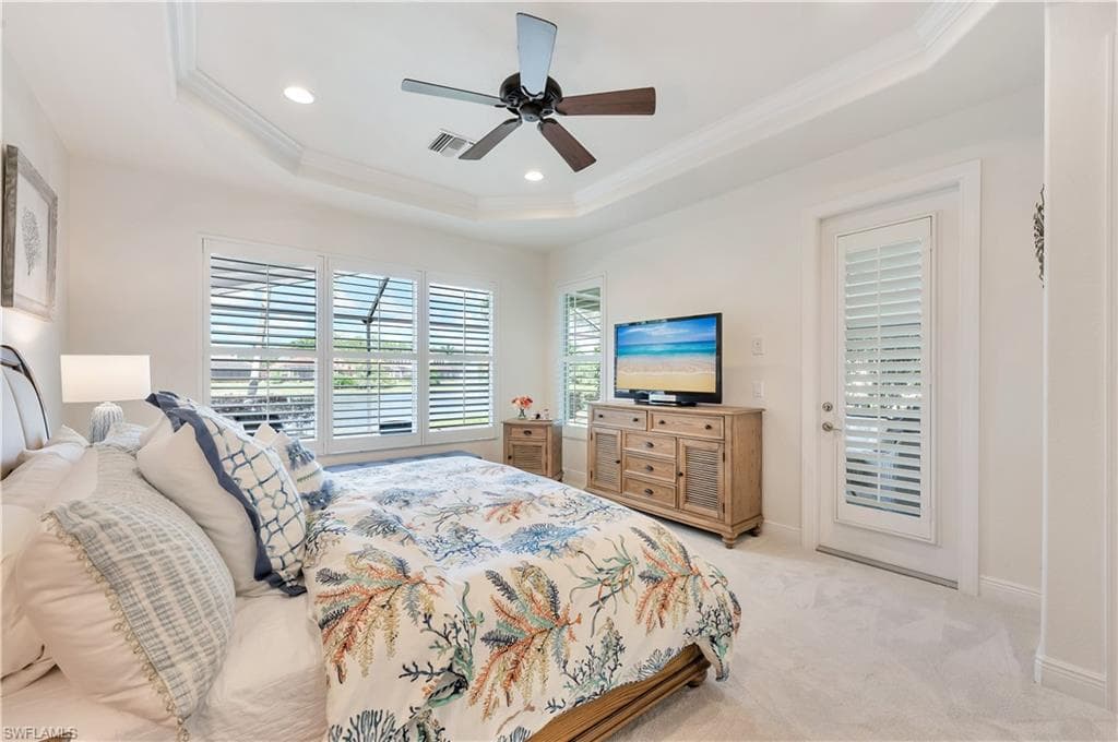 7802 Martino Cir, Naples, FL 34112-18