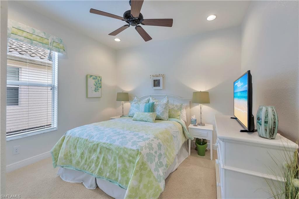 7802 Martino Cir, Naples, FL 34112-25