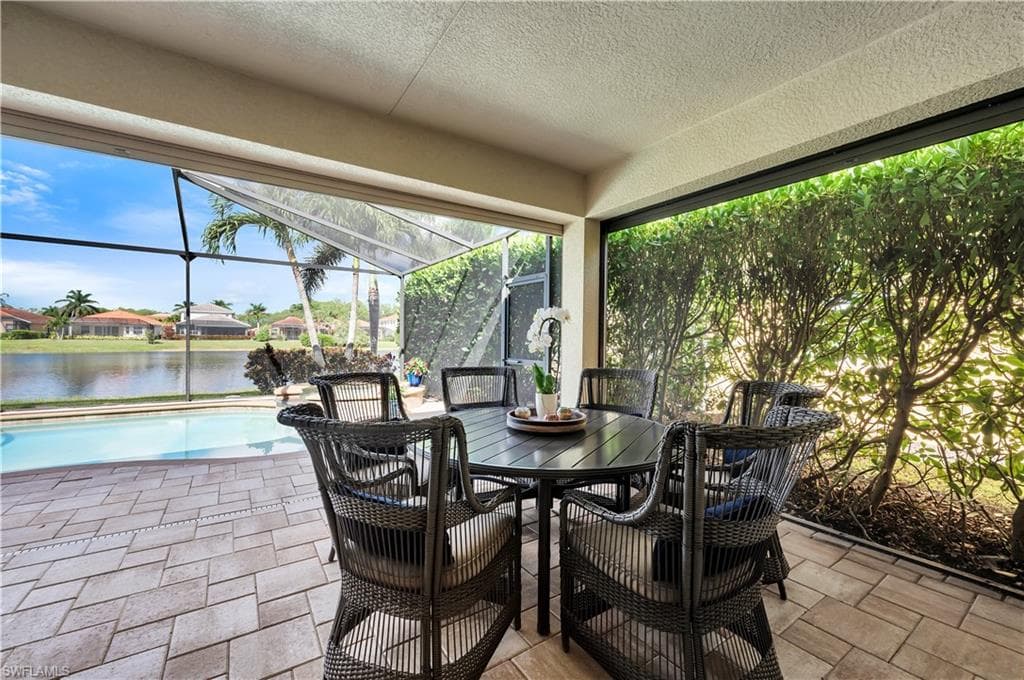 7802 Martino Cir, Naples, FL 34112-32