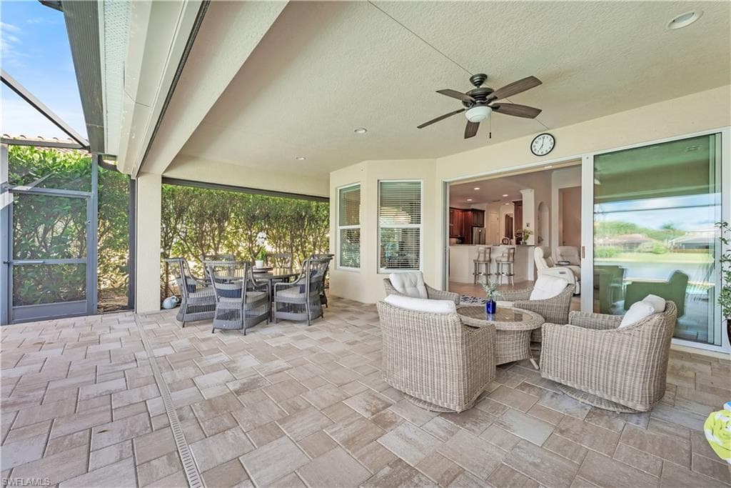 7802 Martino Cir, Naples, FL 34112-33