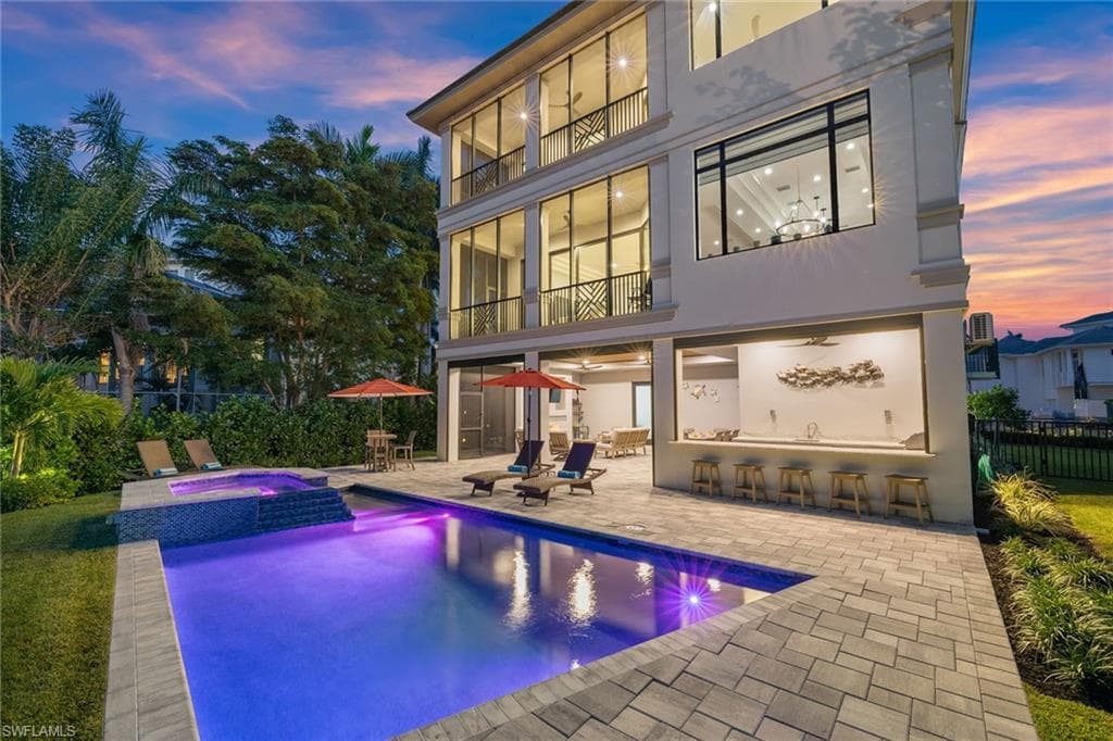 211 San Mateo Dr, Bonita Springs, FL 34134-26