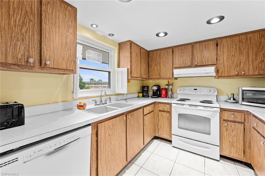 5419 Rattlesnake Hammock Rd 306f, Naples, FL 34113-3