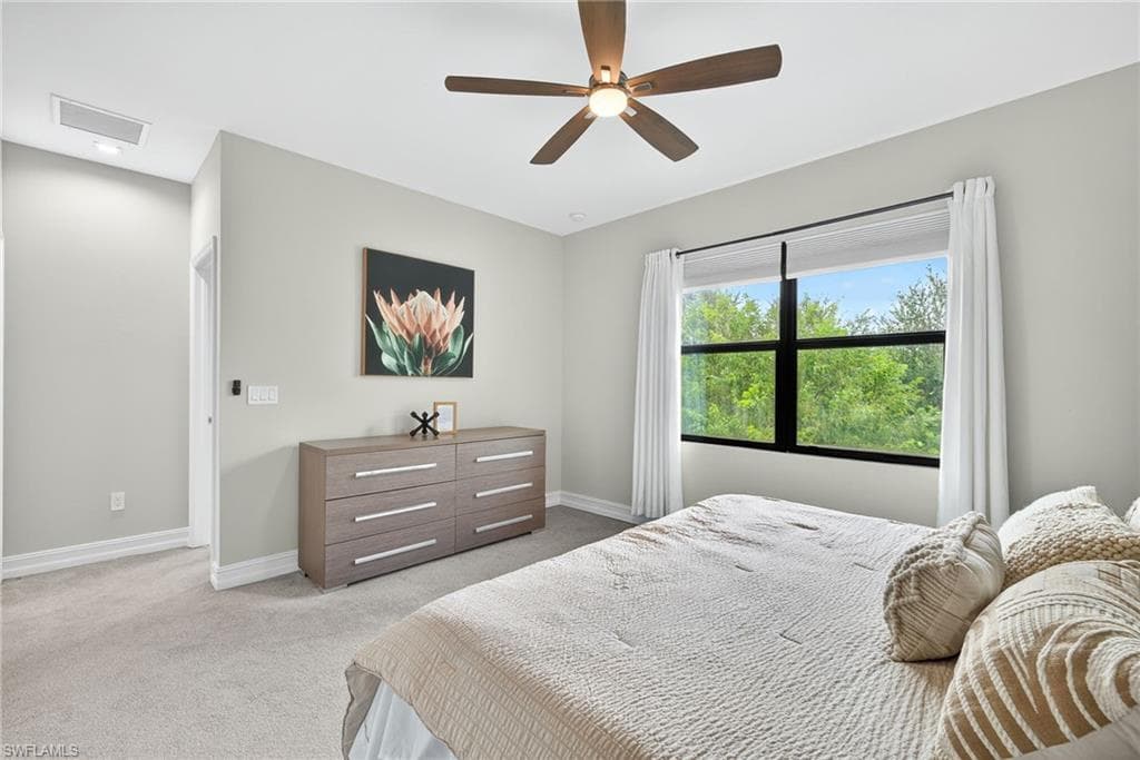 7570 Rockefeller Dr, Naples, FL 34119-14