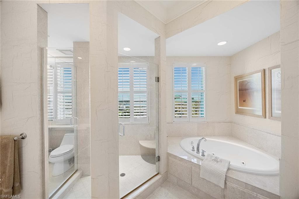 960 Cape Marco Dr 2001, Marco Island, FL 34145-16