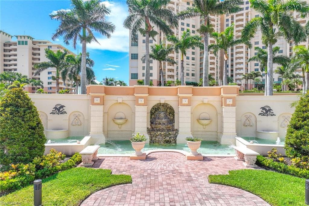 960 Cape Marco Dr 2001, Marco Island, FL 34145-35