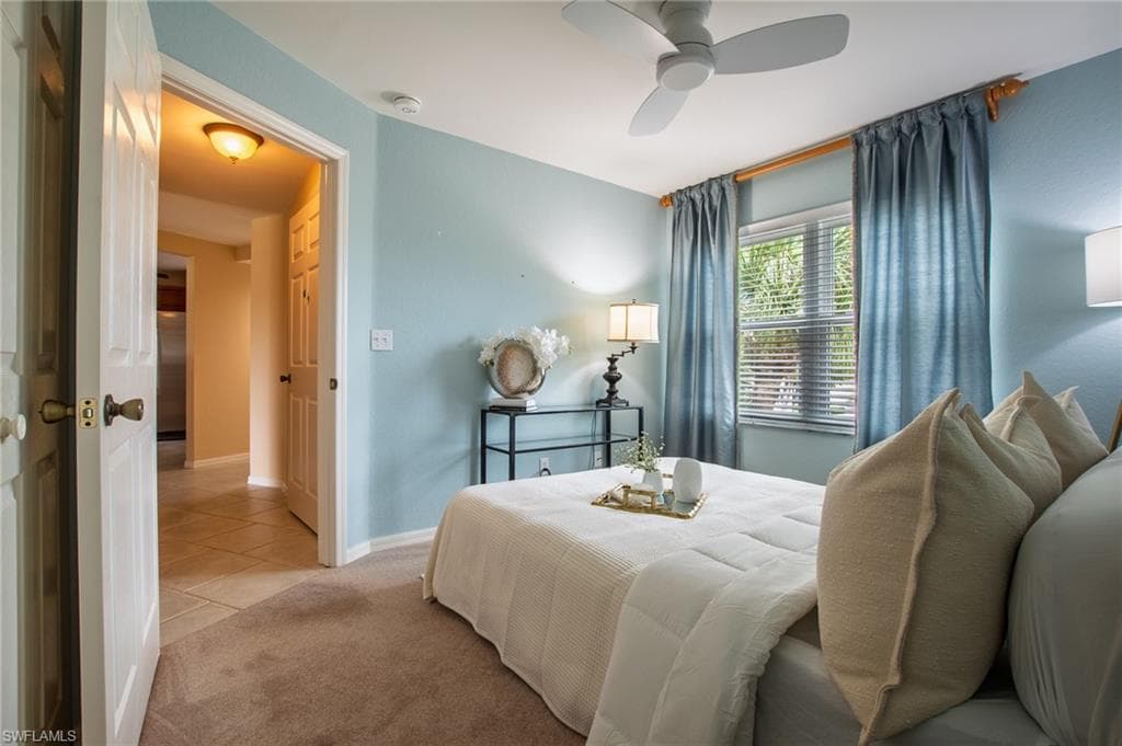 992 Woodshire Ln D301, Naples, FL 34105-19