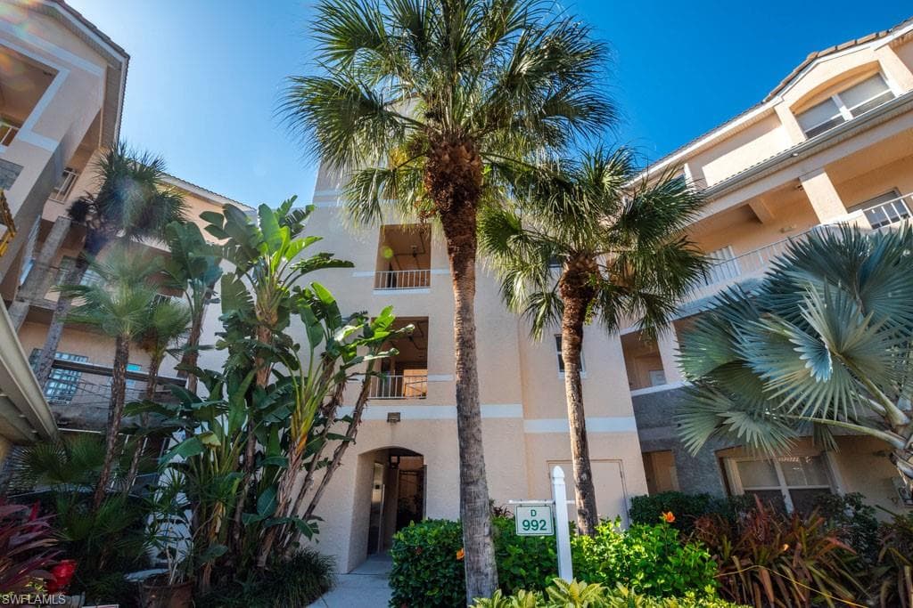 992 Woodshire Ln D301, Naples, FL 34105-27