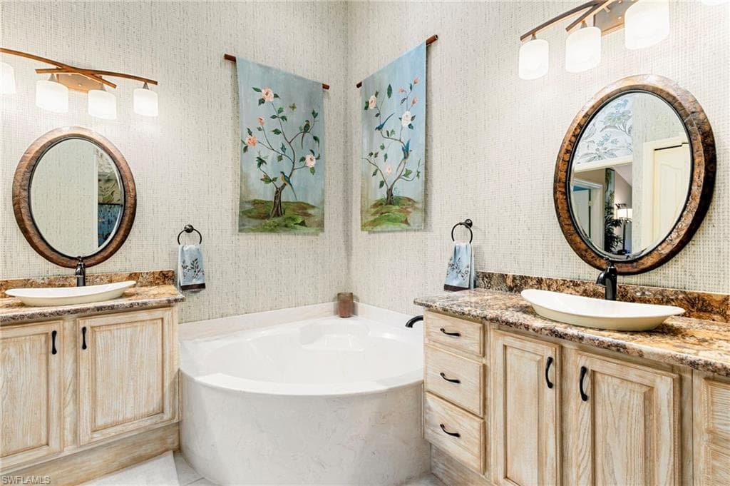 5785 Grande Reserve Way 904, Naples, FL 34110-22