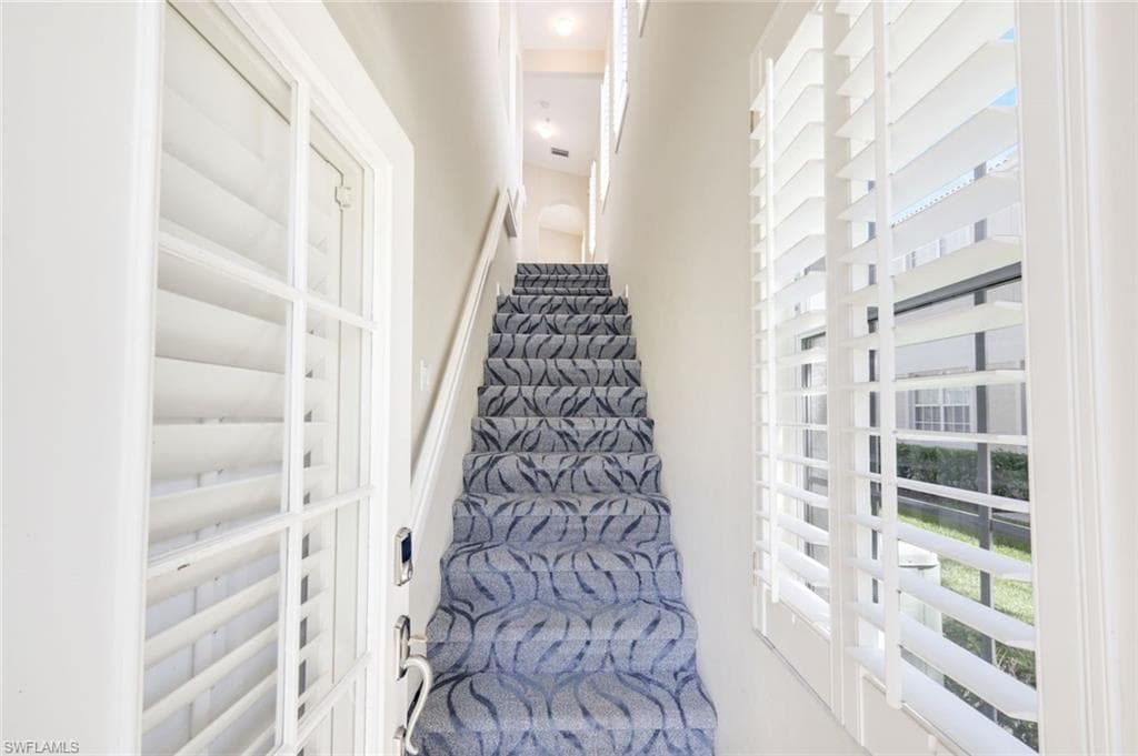 3048 Horizon Ln 1108, Naples, FL 34109-19