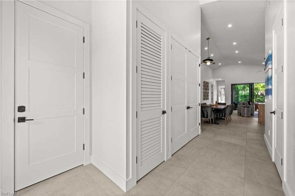 781 103rd Ave N, Naples, FL 34108-39