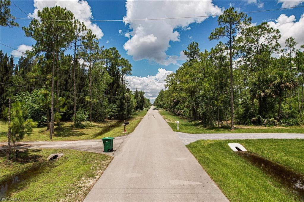 Xxxx 6 Ave NE, Naples, FL 34120-1