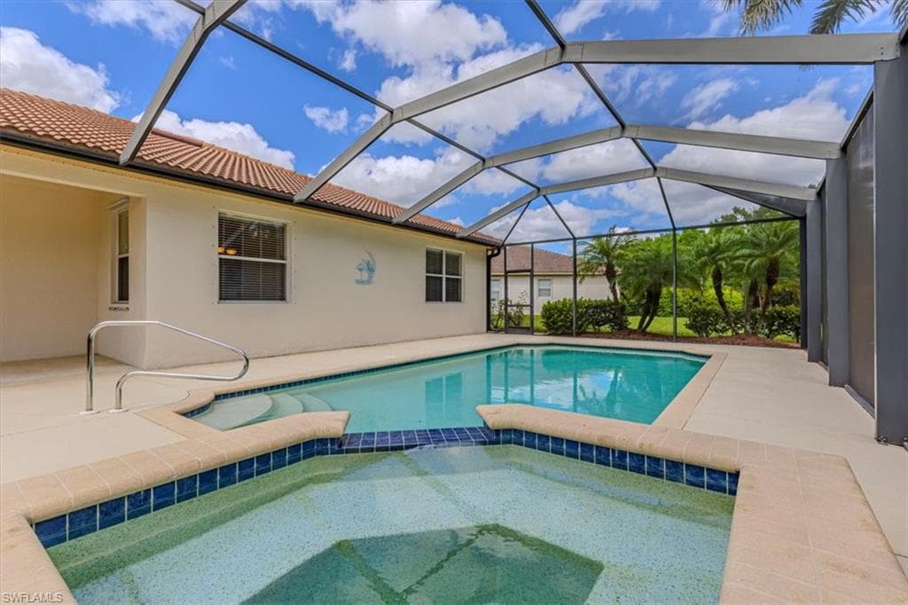8140 Monticello Ct, Naples, FL 34104-27