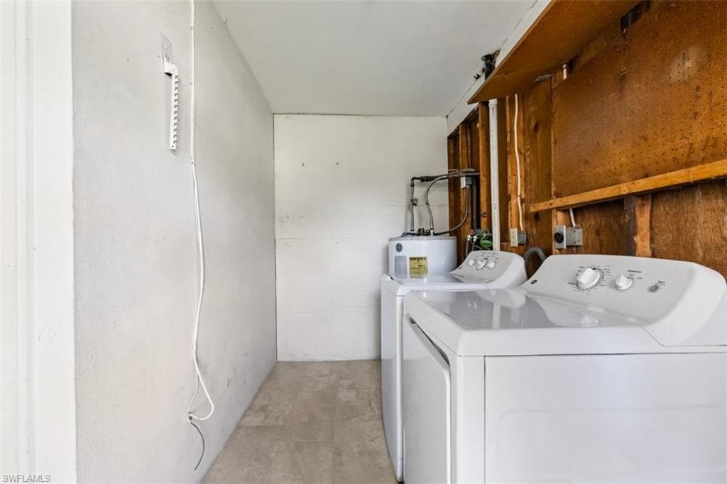 1948 46th St SW, Naples, FL 34116-30
