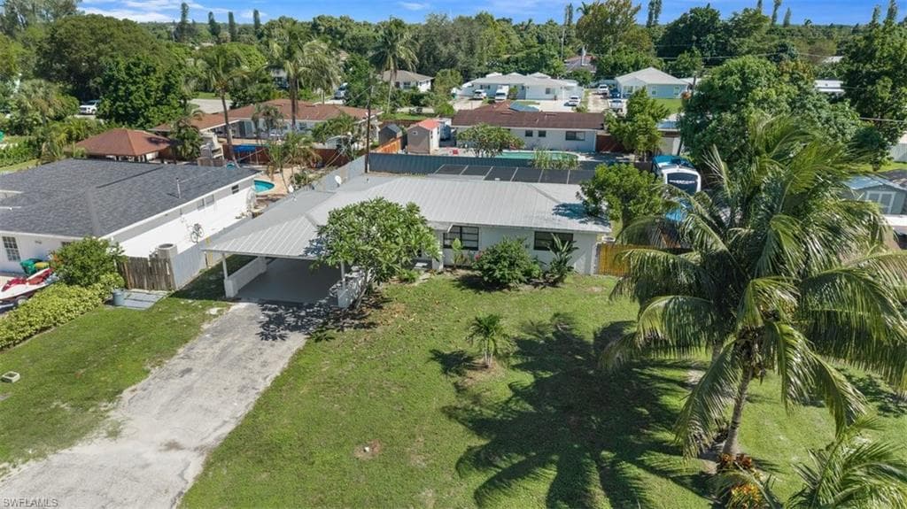 1948 46th St SW, Naples, FL 34116-2
