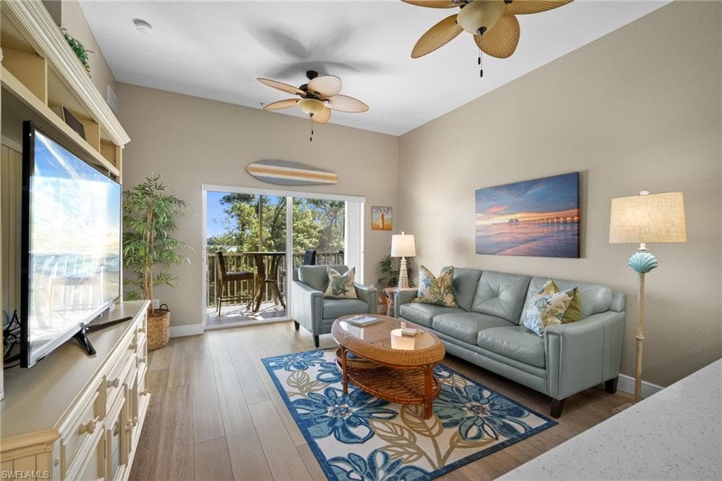 4455 Botanical Place Cir 5, Naples, FL 34112-9