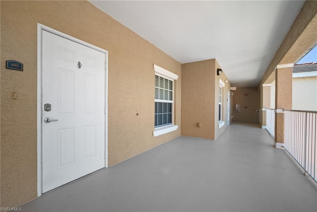 4455 Botanical Place Cir 5, Naples, FL 34112-4