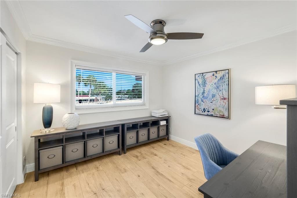 9 High Point Cir N 208, Naples, FL 34103-17