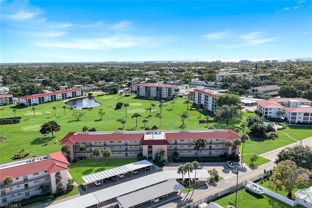 9 High Point Cir N 208, Naples, FL 34103-32