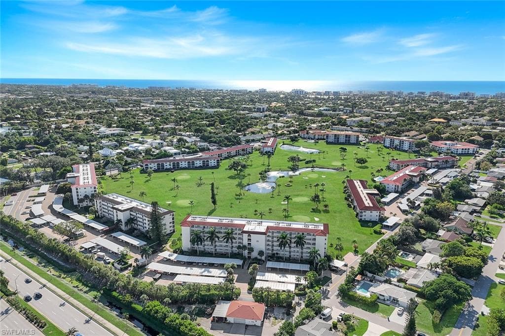 9 High Point Cir N 208, Naples, FL 34103-33