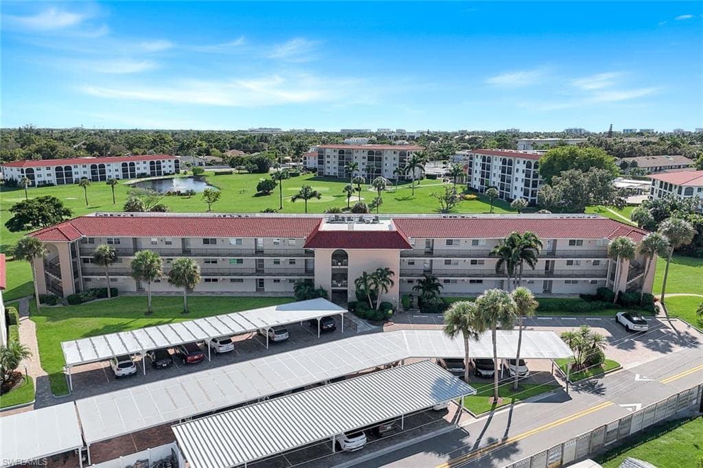 9 High Point Cir N 208, Naples, FL 34103-35